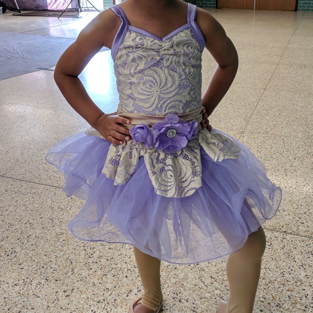 1 piece dance costume Weissman XSC. Lilac and pale gold, very cute!